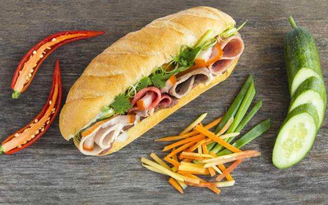 Ăn vặt Bánh Mì Minh Nhật - Nguyễn Du