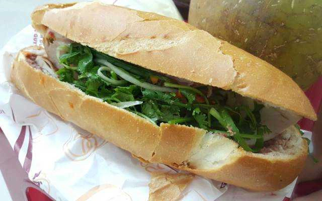 Ăn vặt Bánh Mì Mười Điệp