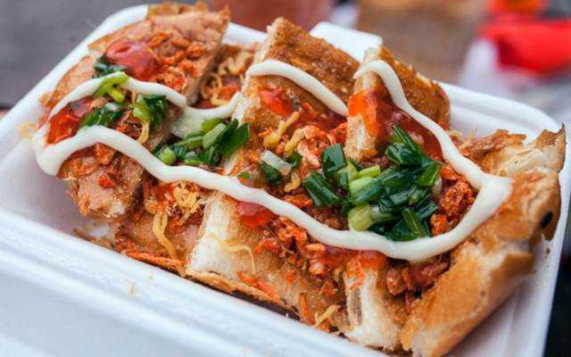 Ăn vặt Bánh Mì Muối Ớt