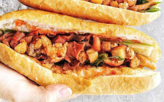 Ăn vặt Bánh Mì Nấm Nướng Bào Ngư