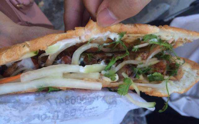 Ăn vặt Bánh Mì Ngon - Hai Bà Trưng