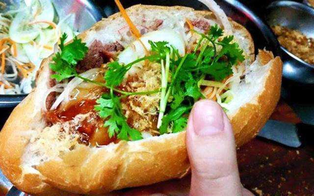 Ăn vặt Bánh Mì - Nguyễn Lữ