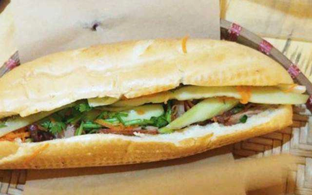 Ăn vặt Bánh Mì - Nguyễn Văn