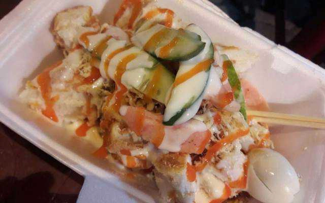 Ăn vặt Bánh Mì Nướng Muối Ớt - Chợ Bách Khoa