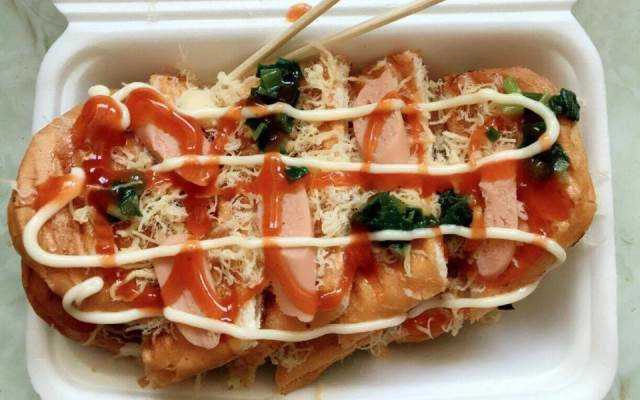 Ăn vặt Bánh Mì Nướng Muối Ớt