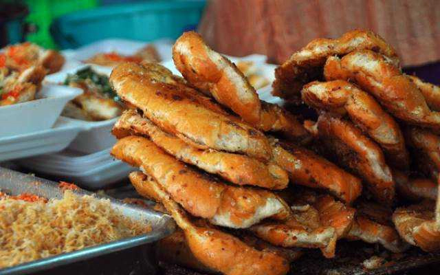 Ăn vặt Bánh Mì Nướng Muối Ớt - Phan Đình Phùng