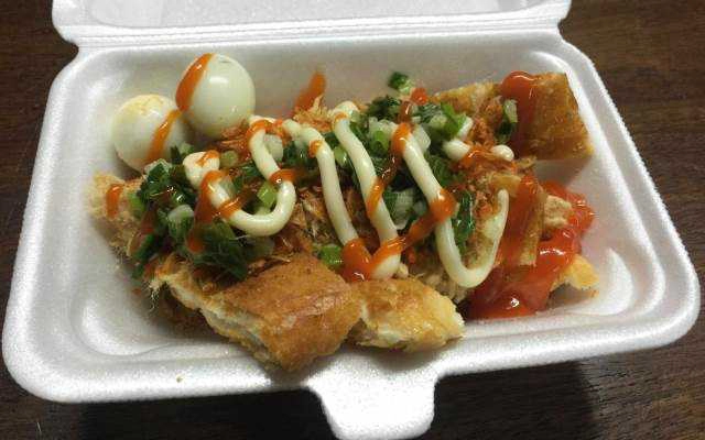 Ăn vặt Bánh Mì Nướng Muối Ớt - Trần Hưng Đạo