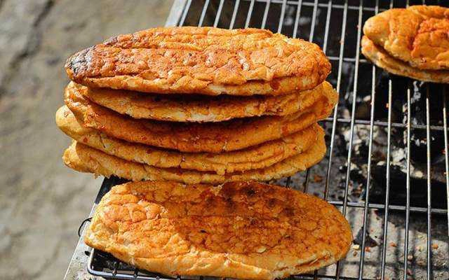 Ăn vặt Bánh Mì Nướng Muối Ớt - Xuân Thủy