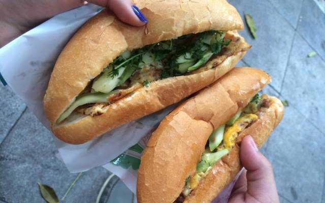 Ăn vặt Bánh Mì Pate - Trường Chinh