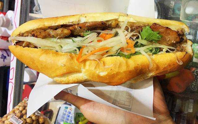 Ăn vặt Bánh Mì Phố Cổ - Hàng Điếu