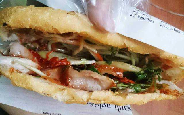 Ăn vặt Bánh Mì - Phú Đô