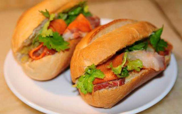 Ăn vặt Bánh Mì Phúc Ký