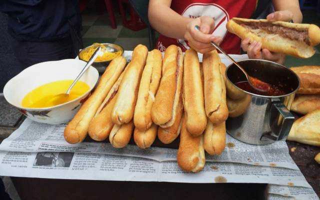 Ăn vặt Bánh Mì Que Đà Nẵng - Tô Hiệu