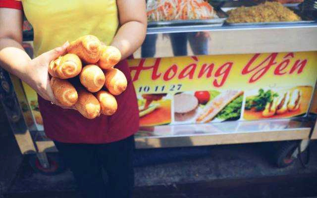 Ăn vặt Bánh Mì Que Hoàng Yến - Trần Văn Giàu