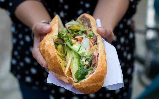 Ăn vặt Bánh Mì Ro Ma