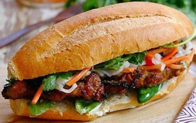 Ăn vặt Bánh Mì TBC