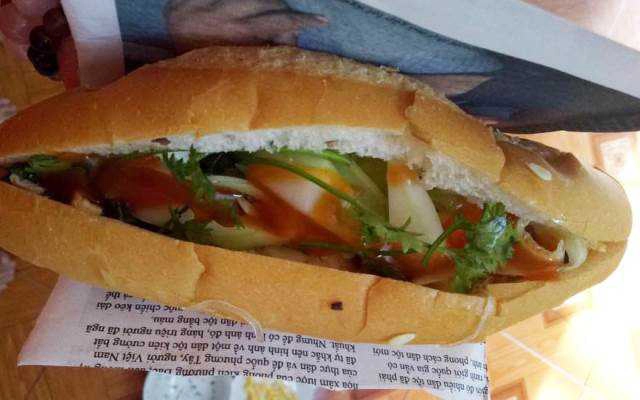 Ăn vặt Bánh Mì Thập Cẩm - Cao Đẳng Y Tế Hà Đông