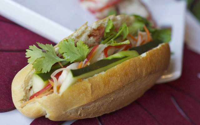 Ăn vặt Bánh Mì Thập Cẩm - Trần Xuân Soạn