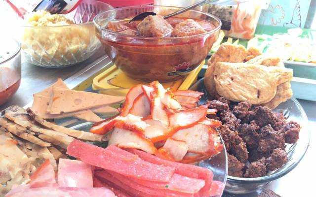 Ăn vặt Bánh Mì Thịt Jambom