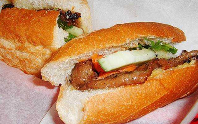 Ăn vặt Bánh Mì Thịt Nướng Túi Giấy