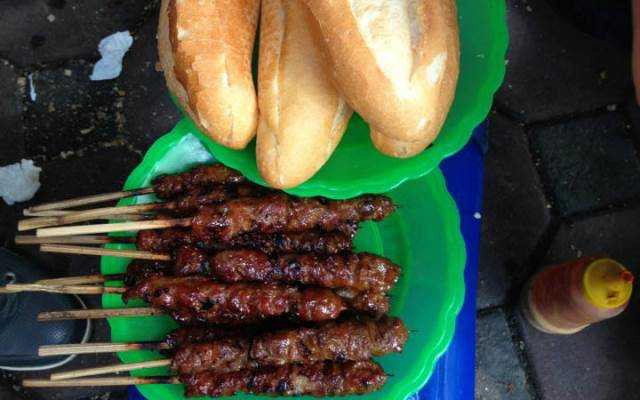 Ăn vặt Bánh Mì Thịt Xiên Nướng U Thủy
