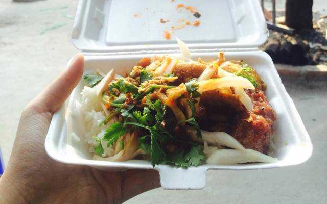 Ăn vặt Bánh Mì Thịt & Xôi Mặn