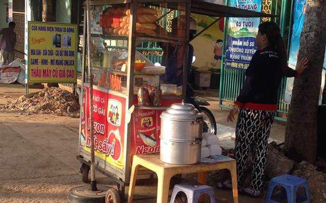 Ăn vặt Bánh Mì - Trần Quốc Toản