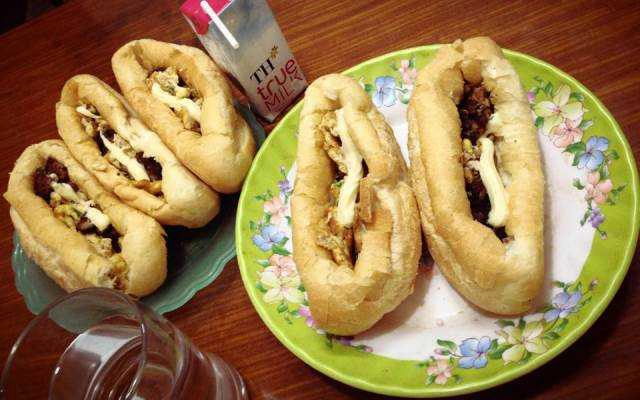 Ăn vặt Bánh Mì Trứng & Bánh Mì Xúc Xích