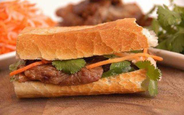 Ăn vặt Bánh Mì Tuấn Lộc - Phạm Văn Thuận