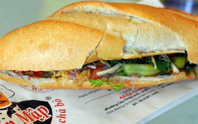 Ăn vặt Bánh Mì Tuấn Mập - Quang Trung