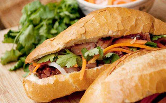 Ăn vặt Bánh Mì Út Hiền - Võ Thị Sáu