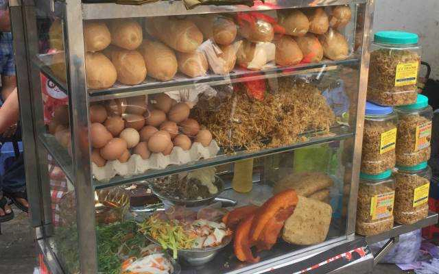 Ăn vặt Bánh Mì Út Thanh