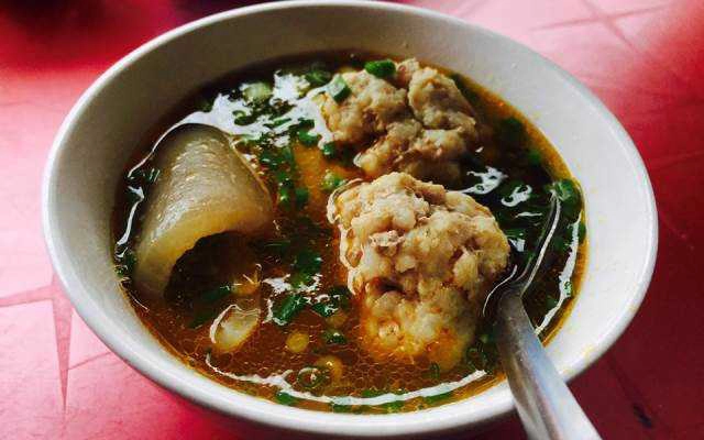 Ăn vặt Bánh Mì, Xíu Mại - Lê Thị Hồng Gấm