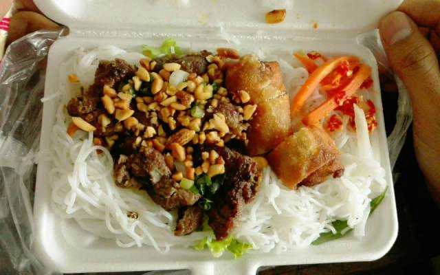 Ăn vặt Bánh Mì, Xôi & Bún Thịt Nướng - Điện Biên Phủ