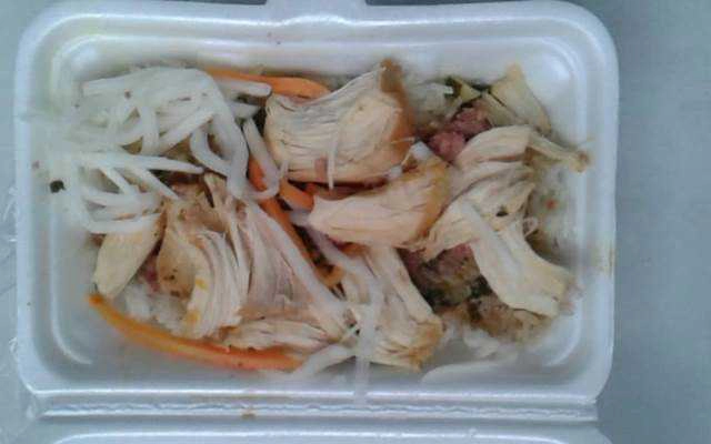 Ăn vặt Bánh Mì & Xôi Gà - Tân Hòa Đông