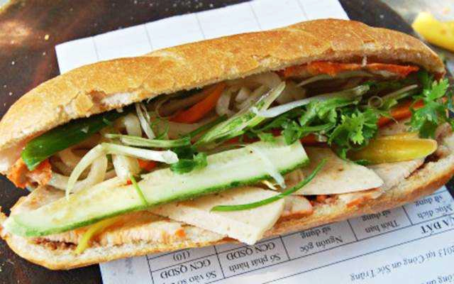 Ăn vặt Bánh Mì