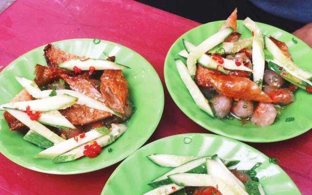 Ăn vặt Bánh Quai Vạc & Bánh Mì Chả Cá