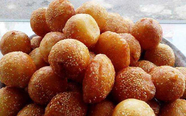 Ăn vặt Bánh Ram - Ngô Mây