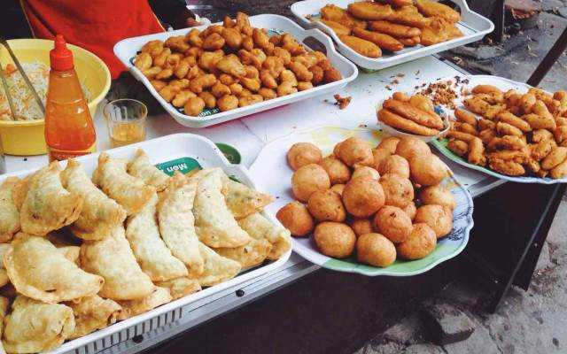Ăn vặt Bánh Rán & Bánh Cay - Nguyễn Viết Xuân