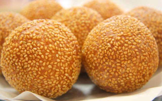 Ăn vặt Bánh Rán Lúc Lắc Phố Cổ - Thái Thịnh