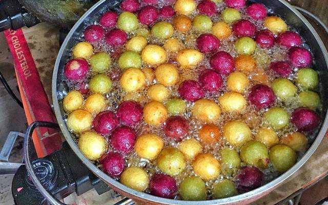 Ăn vặt Bánh Rán Tí Hon - Quỳnh Mai