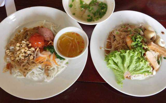 Ăn vặt Bánh Tằm Cô Ba