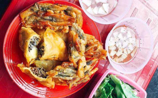 Ăn vặt Bánh Tôm & Bánh Gối - Hàng Giầy