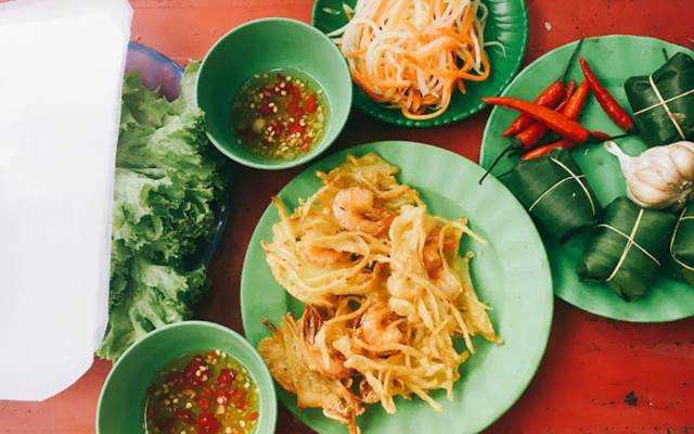 Ăn vặt Bánh Tôm Hồ Tây - Lê Hồng Phong