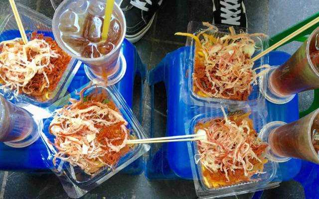 Ăn vặt Bánh Tráng Trộn - 86 Hàng Trống