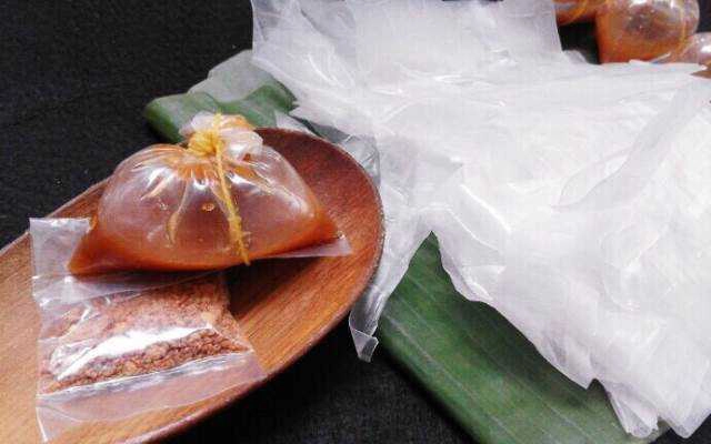 Ăn vặt Bánh Tráng Chấm Sốt Tắc 7K