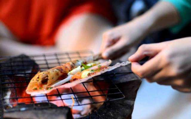 Ăn vặt Bánh Tráng Cuốn Nướng