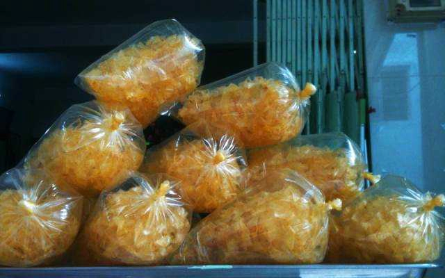 Ăn vặt Bánh Tráng Tỏi Long An