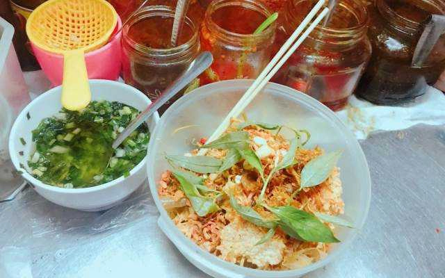 Ăn vặt Bánh Tráng Trộn Bà Mai