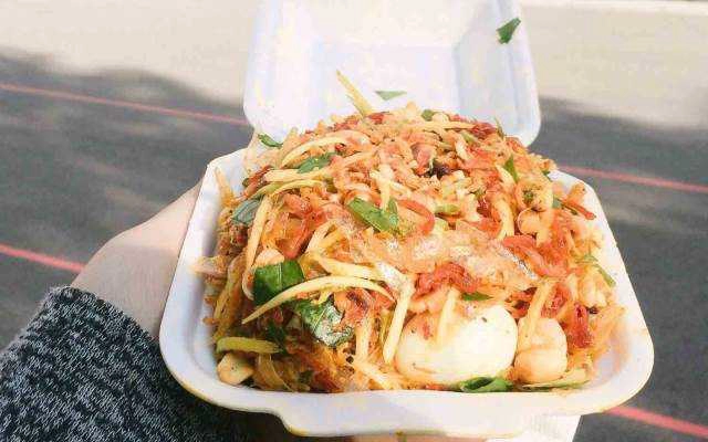 Ăn vặt Bánh Tráng Trộn - ĐH Luật Hà Nội